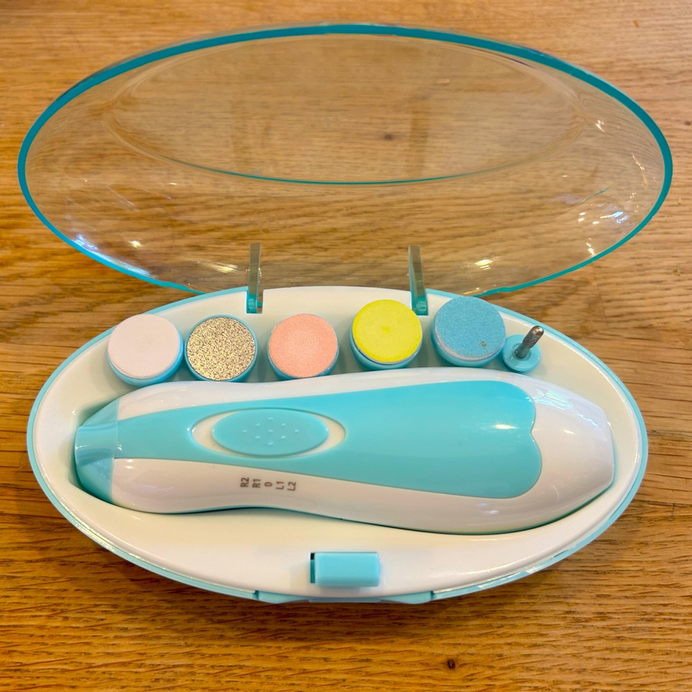 Electric nail file